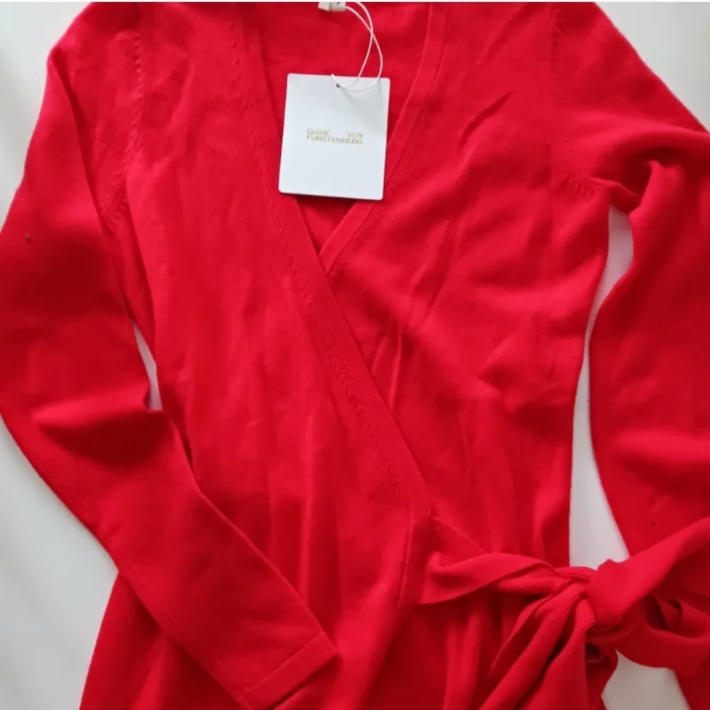 NWT Diane von  Furstenberg Cashmere/ Woll Red Wrap Dress Size P - Picture 7 of 10